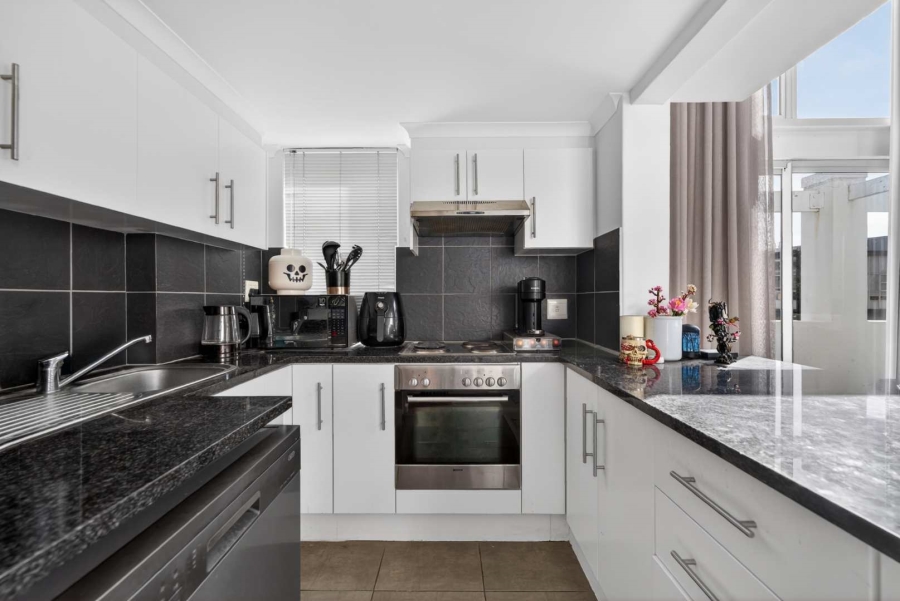 2 Bedroom Property for Sale in Gardens Western Cape